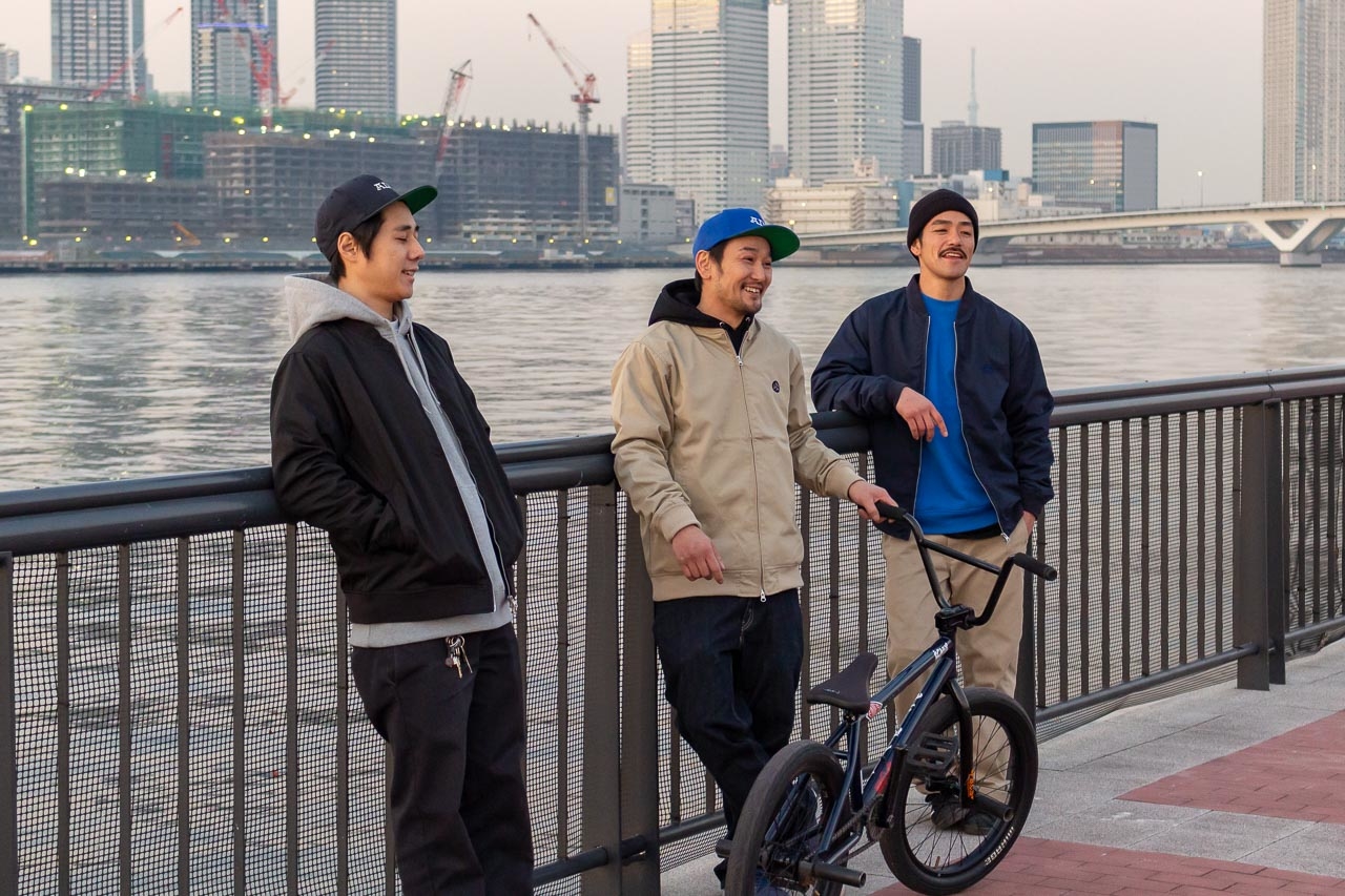 Alive Industryから冬春アパレルが登場 Bmx専門のzen Distribution Bmxライダーが本物のbmxを伝える輸入代理店 Alive Industry 製品情報