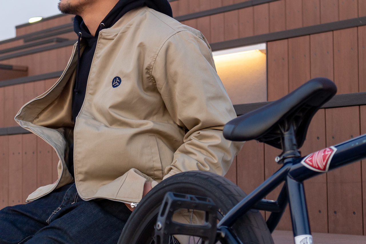 Alive Industryから冬春アパレルが登場 Bmx専門のzen Distribution Bmxライダーが本物のbmxを伝える輸入代理店 Alive Industry 製品情報