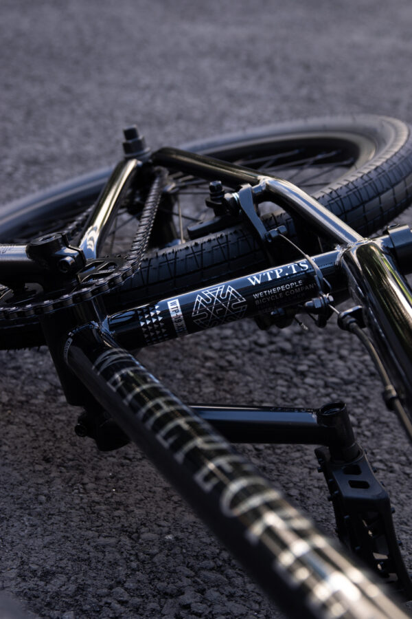 NEWS / BLOG - 最初の1台にオススメする20インチBMX。2023年