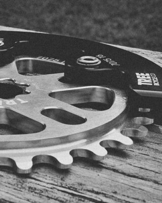 UNITED ユナイテッド - BMX専門のZEN DISTRIBUTION - ストリート